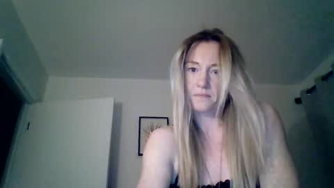 mockingbirds91 online show from April 2026 02:14:01 AM