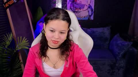 Snapshot of moco_choco chatting on November 2025 01:38:02 AM moco_choco online show from November 2025 01:38:02 AM