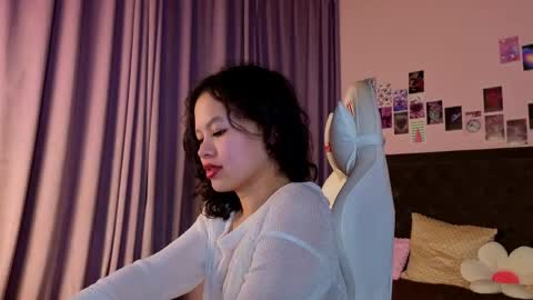 moco_choco online show from April 2026 06:25:01 AM