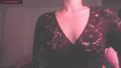 Snapshot of modjo_ chatting on September 2025 08:41:02 AM Modjo online show from September 2025 08:41:02 AM