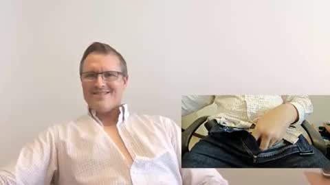 Snapshot of moe_001 chatting on November 2025 07:59:01 PM Moe online show from November 2025 07:59:01 PM