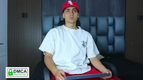 mohamed_malik online show from April 2026 11:27:01 AM