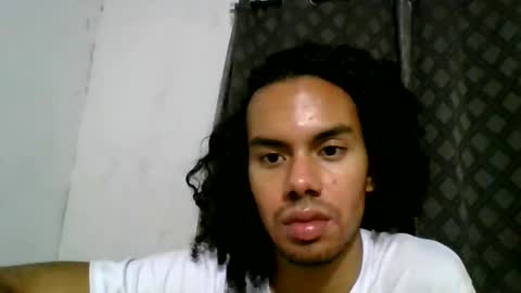 Snapshot of moisesbermudez__ chatting on November 2025 01:39:02 AM moisesbermudez__ online show from November 2025 01:39:02 AM