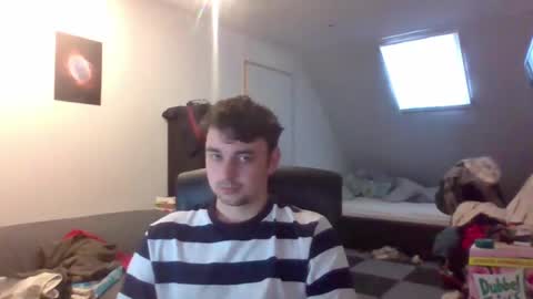 Snapshot of moistbreadstick chatting on June 2026 05:04:02 PM moistbreadstick online show from June 2026 05:04:02 PM