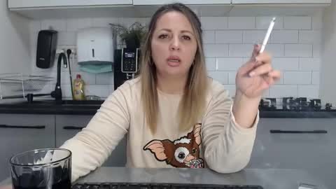 Snapshot of mojjo_erika chatting on December 2024 09:46:01 AM erika online show from December 2024 09:46:01 AM