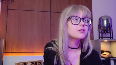 moliqin online show from April 2026 07:35:01 AM