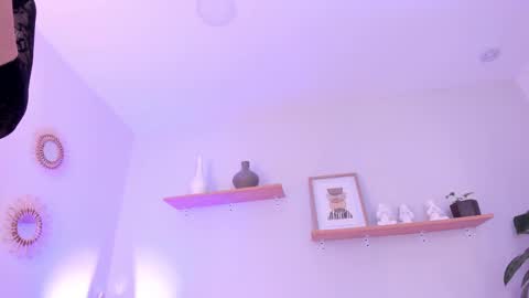 Snapshot of moll1e_ chatting on March 2025 06:26:02 PM M o L l i E online show from March 2025 06:26:02 PM