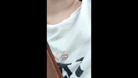 Hey Guys  Im Mollie online show from April 2026 12:21:01 PM