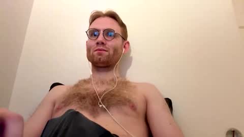 Snapshot of molliter chatting on October 2025 10:53:02 PM molliter online show from October 2025 10:53:02 PM