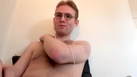 Snapshot of molliter chatting on November 2025 01:43:02 PM molliter online show from November 2025 01:43:02 PM