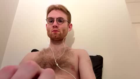 Snapshot of molliter chatting on November 2025 12:32:02 AM molliter online show from November 2025 12:32:02 AM