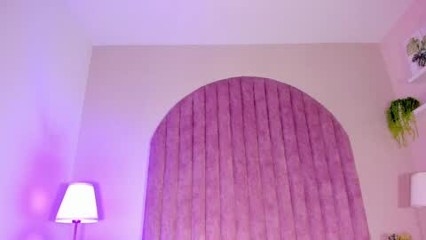 Snapshot of molly_jackson chatting on January 2025 03:25:01 PM Molly Jackson online show from January 2025 03:25:01 PM