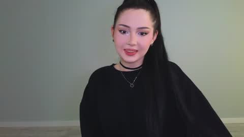 Snapshot of molly_millerr chatting on July 2026 02:32:01 PM molly_millerr online show from July 2026 02:32:01 PM