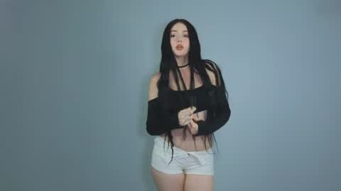Snapshot of molly_millerr chatting on July 2026 05:08:02 PM molly_millerr online show from July 2026 05:08:02 PM