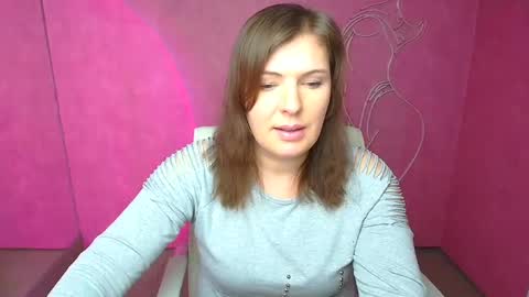 Snapshot of molly_mis chatting on February 2025 06:58:01 PM Molly online show from February 2025 06:58:01 PM