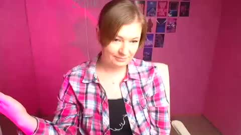 Snapshot of molly_mis chatting on October 2025 01:01:02 PM Molly online show from October 2025 01:01:02 PM