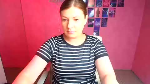 Snapshot of molly_mis chatting on June 2026 11:15:01 AM Molly online show from June 2026 11:15:01 AM