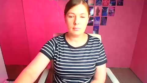 Snapshot of molly_mis chatting on June 2026 11:47:02 AM Molly online show from June 2026 11:47:02 AM