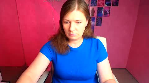 Snapshot of molly_mis chatting on June 2026 11:48:01 AM Molly online show from June 2026 11:48:01 AM