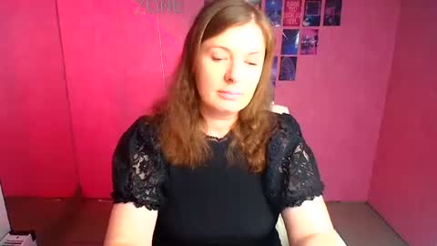 Snapshot of molly_mis chatting on July 2026 11:47:02 AM Molly online show from July 2026 11:47:02 AM