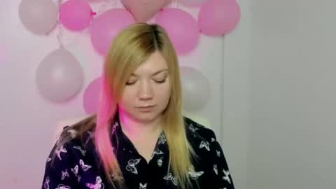 Molly online show from March 2025 12:20:01 PM