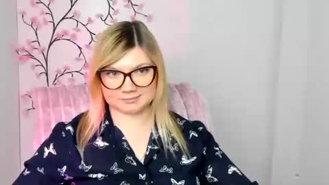 Molly online show from January 2026 05:27:02 PM