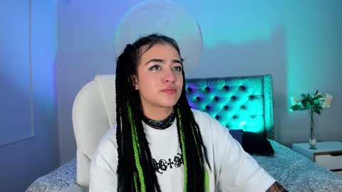 Snapshot of molly_rose_1 chatting on December 2024 10:05:02 AM Molly online show from December 2024 10:05:02 AM