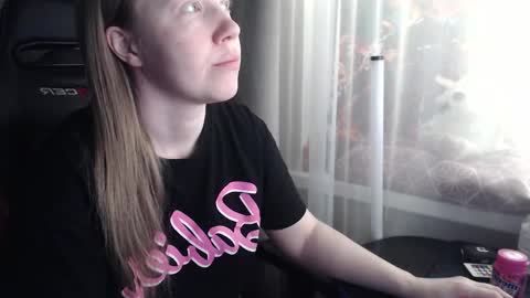 I have new photos come and see with love Molly online show from February 2026 07:31:02 AM