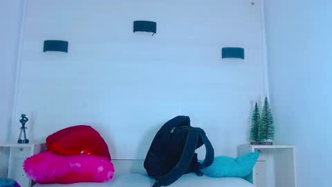 Snapshot of molly_spears chatting on January 2025 11:32:01 AM Molly Spears online show from January 2025 11:32:01 AM