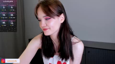 Molly Sulivan online show from September 2025 05:16:02 PM
