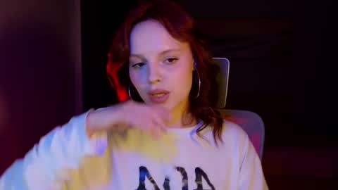 Molly online show from April 2026 08:31:02 PM