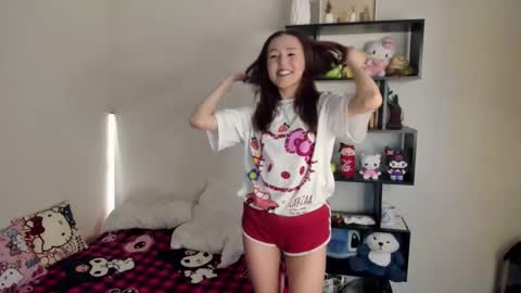 Molly online show from October 2025 07:41:02 AM