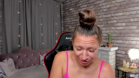 Snapshot of mollynay chatting on July 2026 12:56:02 AM hi im Molly heregreat boobs big heart warm pussy online show from July 2026 12:56:02 AM