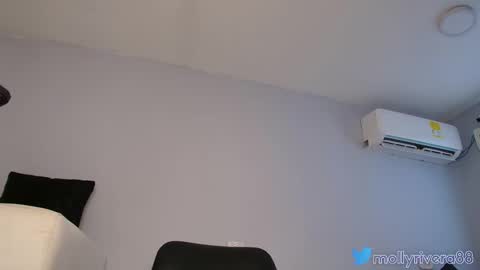 Snapshot of mollyrivera chatting on September 2025 09:47:02 PM Molly online show from September 2025 09:47:02 PM