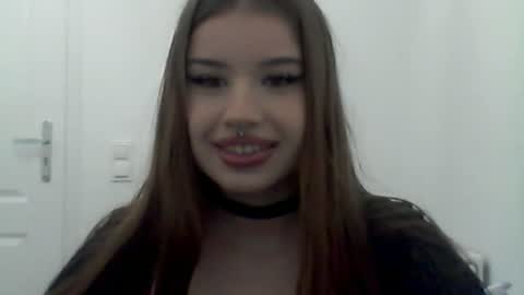 Molly online show from July 2026 02:19:01 PM