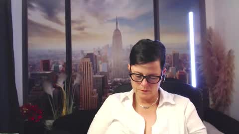 MollySun Nina Randmann online show from September 2025 06:54:01 PM