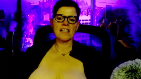 MollySun Nina Randmann online show from February 2026 05:56:01 PM