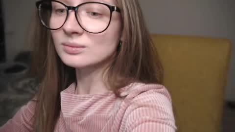 Snapshot of mollytucker chatting on February 2025 01:35:02 PM mollytucker online show from February 2025 01:35:02 PM