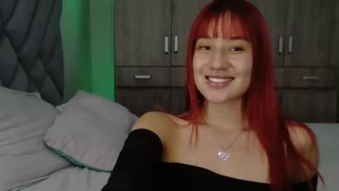 Snapshot of mollywalter chatting on July 2026 07:33:02 AM mollywalter online show from July 2026 07:33:02 AM