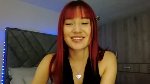 Snapshot of mollywalter chatting on July 2026 09:24:01 AM mollywalter online show from July 2026 09:24:01 AM