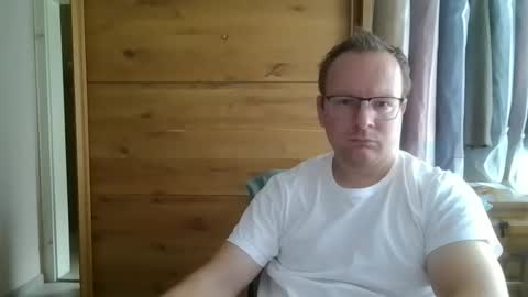 molnarzsolt online show from October 2025 08:42:02 AM