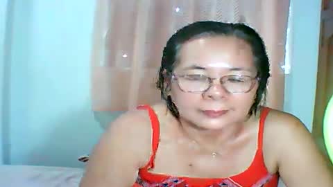 Snapshot of mombastic55 chatting on May 2026 04:30:02 AM mombastic55 online show from May 2026 04:30:02 AM