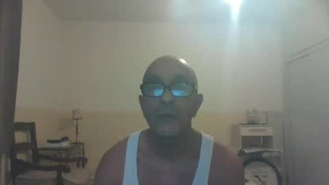 Snapshot of moment71200 chatting on January 2025 06:27:02 PM moment71200 online show from January 2025 06:27:02 PM