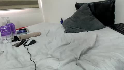 mommy26 online show from February 2025 01:32:01 PM