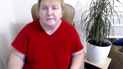 Snapshot of mommy99x chatting on December 2024 10:23:01 PM Mommy99X online show from December 2024 10:23:01 PM