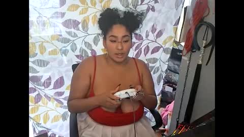 Mommy bubbles online show from November 2025 04:42:01 PM