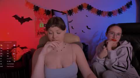 Snapshot of mona_cloud chatting on November 2025 07:48:02 PM Mona online show from November 2025 07:48:02 PM