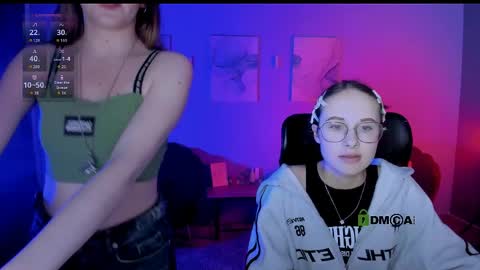 Mona  online show from April 2026 07:44:01 PM