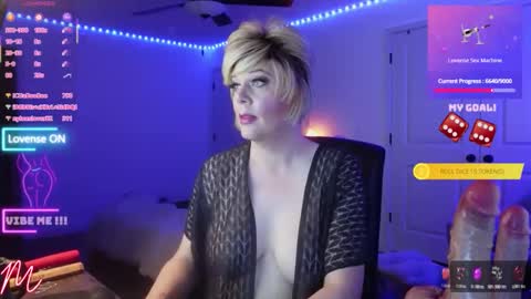 Snapshot of mona_the_milf chatting on January 2026 12:11:01 PM Lutsen......rebranding online show from January 2026 12:11:01 PM