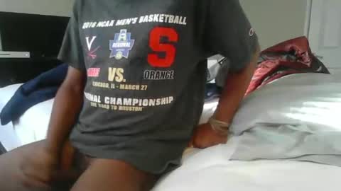 Snapshot of moneyboysaveg548 chatting on November 2025 01:55:02 PM moneyboysaveg548 online show from November 2025 01:55:02 PM